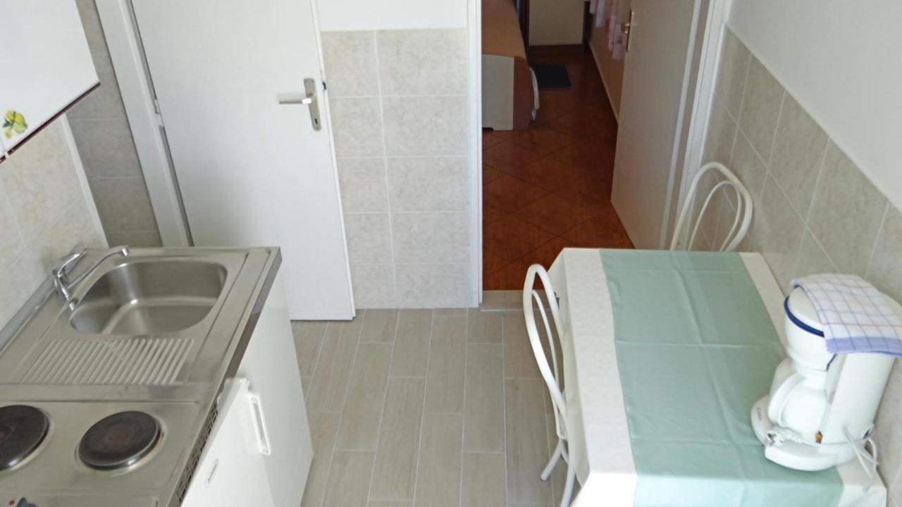 Studio Mimi Center Of Town Krk Croatia Крк Экстерьер фото